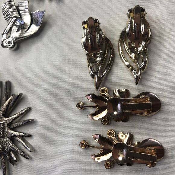 Vintage Lot of 4 Earrings & Brooch Coro Signed Silver Mod MCM Modern Retro - Picture 11 of 14